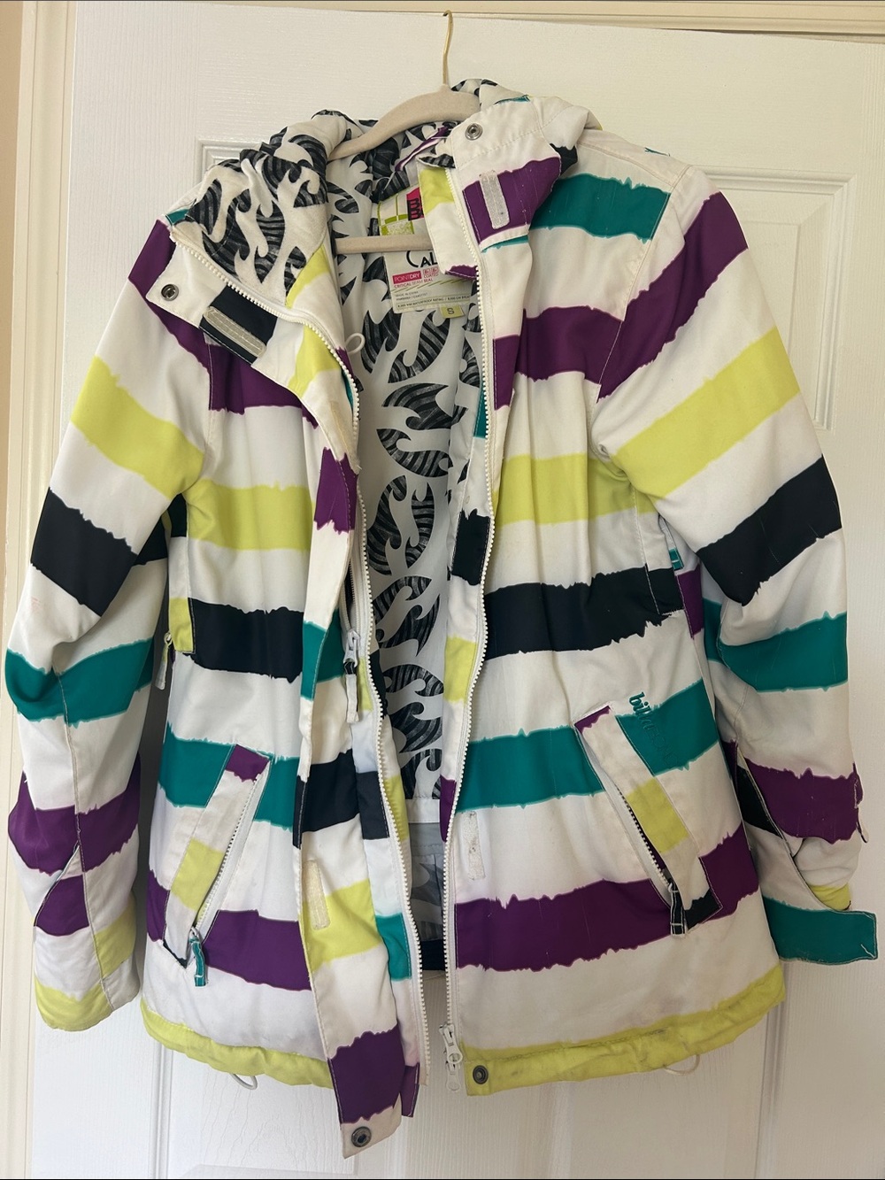 Billabong snowboarding jacket